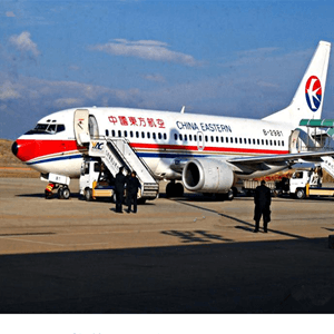 赤峰航空运输航空快运业稳步发展的原因是什么？